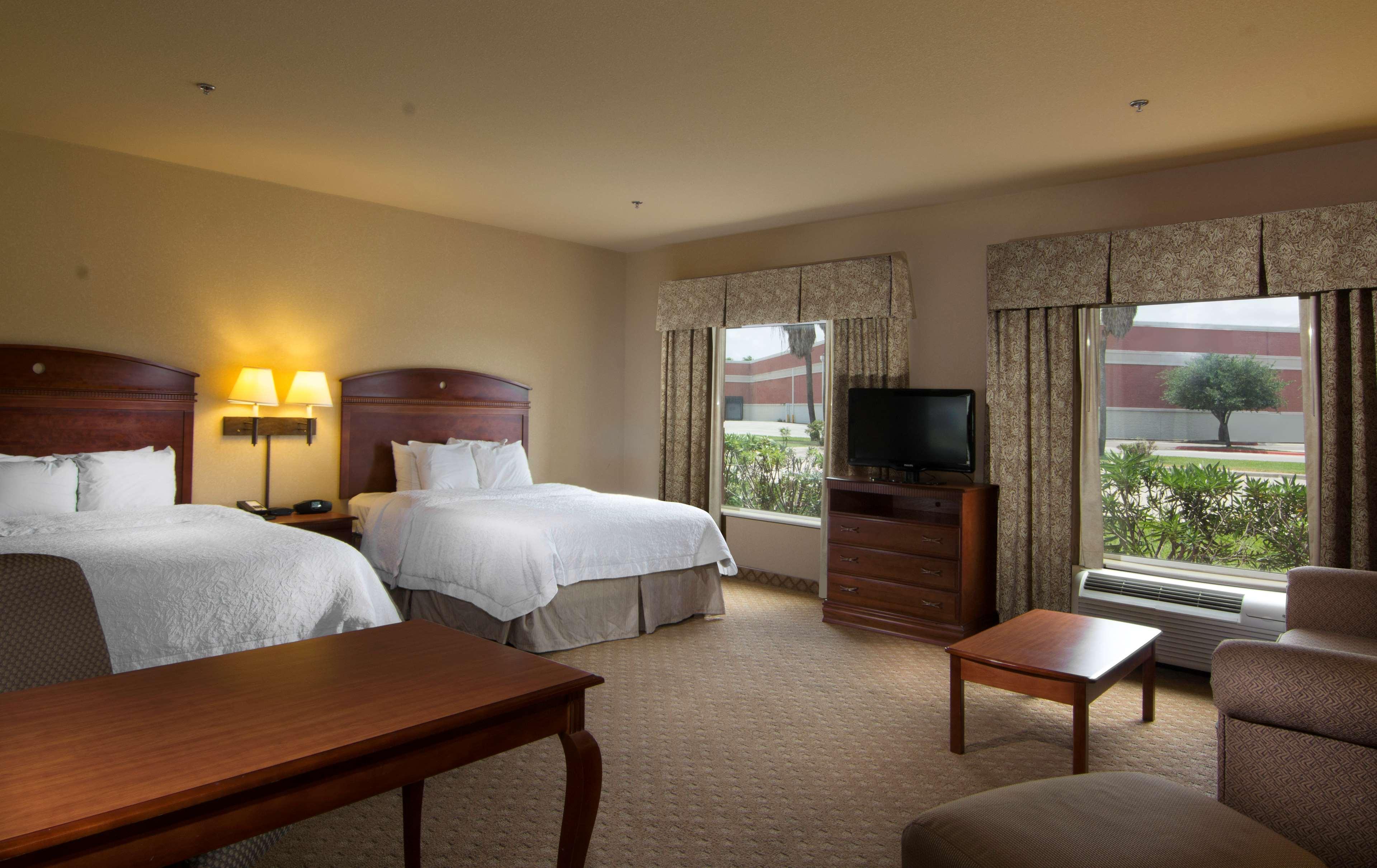 Hotel Hampton And Suites-brownsville